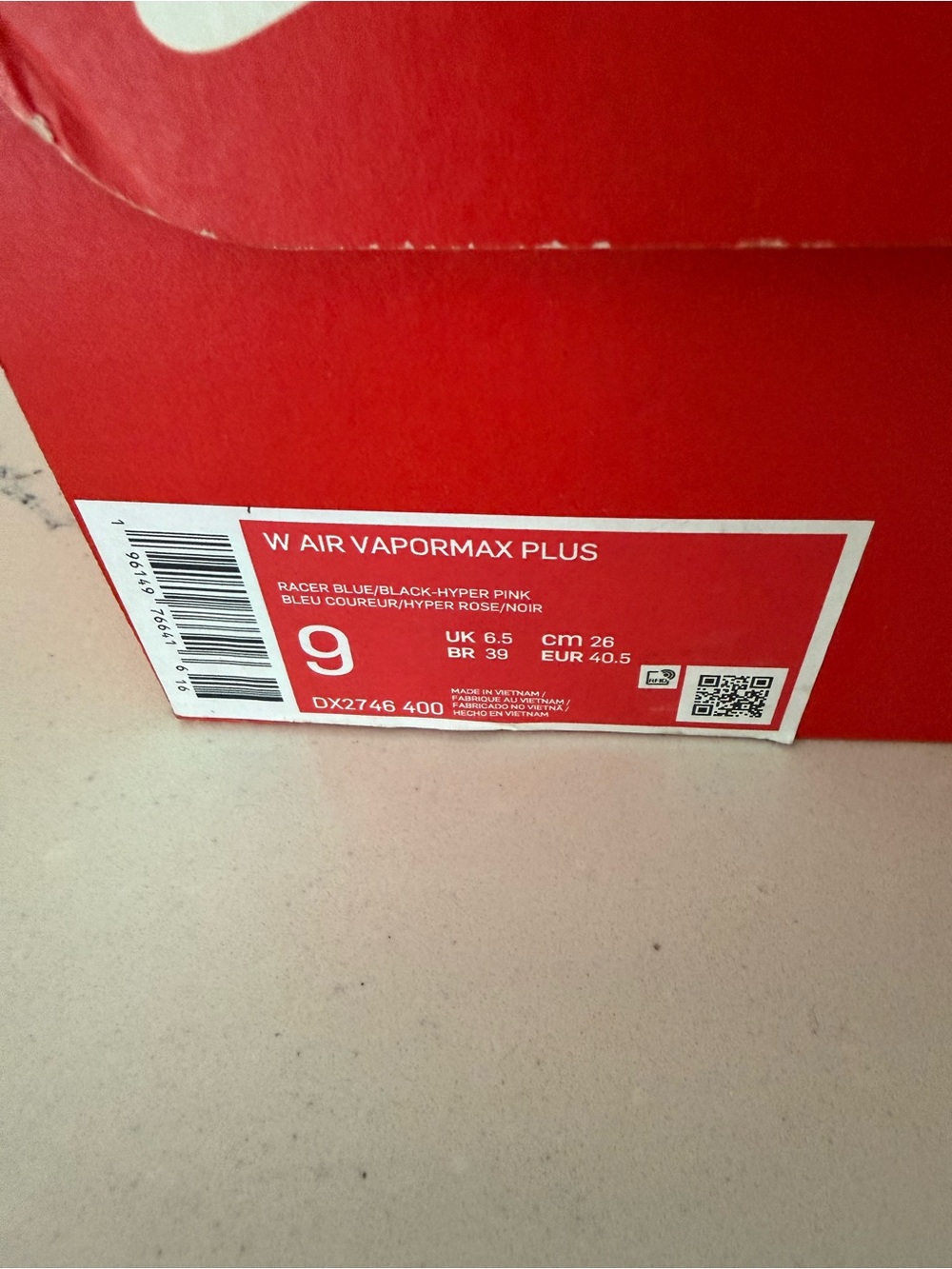 Nike Women’s Pink to Purple Gradient VaporMax Sneakers - Picture 8 of 8